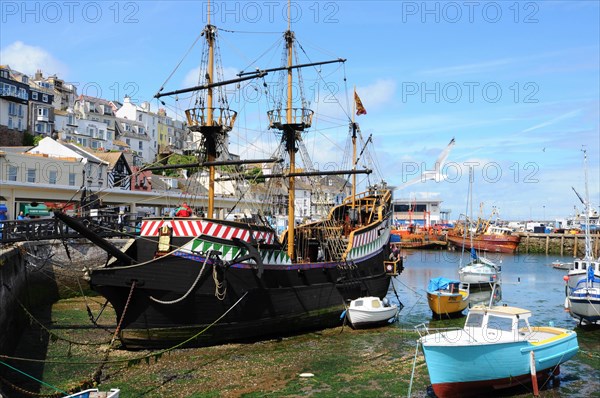 Replica sailing ship