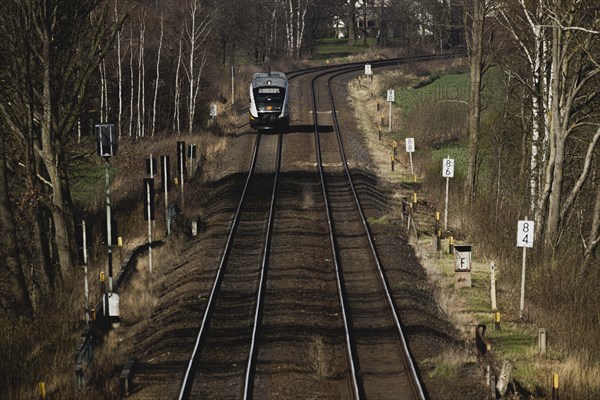 A train of the Laenderbahn Trilex in the border triangle of Germany