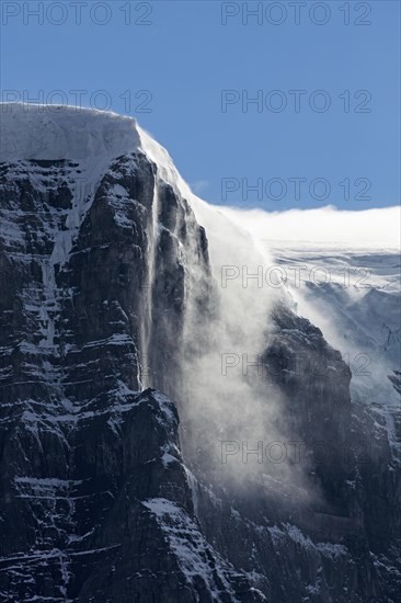 Snow blowing over cornices at Mount Kitchener