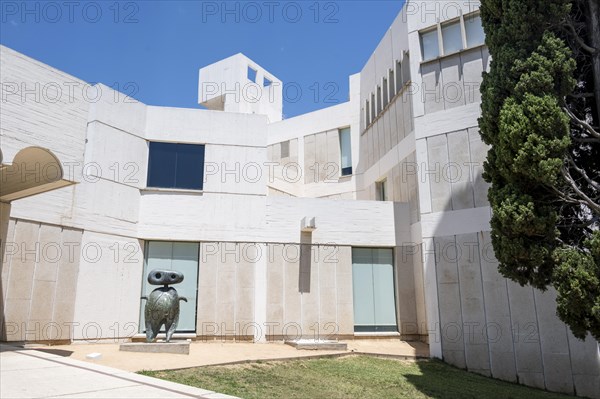 Statue at the Fundacio Joan Miro Museum