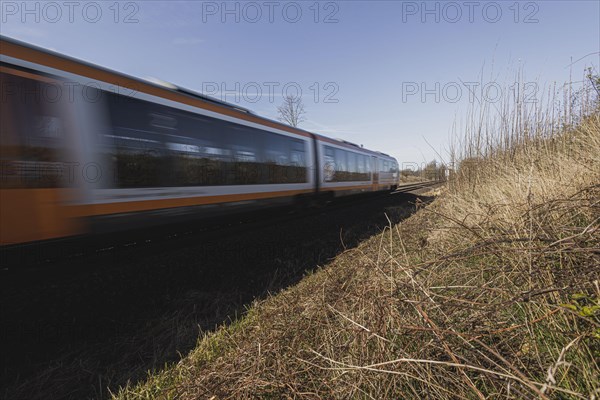 A train of the Laenderbahn Trilex in the border triangle of Germany