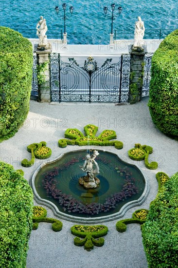 View of the fountain at Villa Carlotta in Lake Como