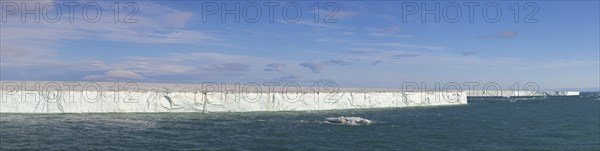 Brasvellbreen glacier