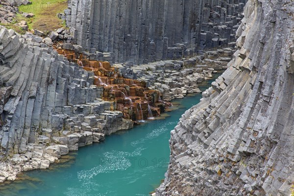 Joekla glacial river and basalt columns