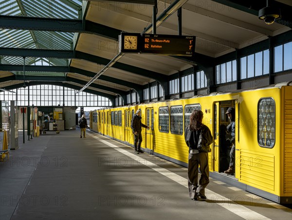 Above-ground underground station Gleisdreieck