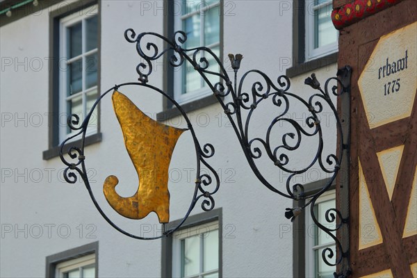 Cobbler's guild sign