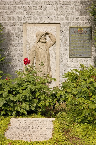 Monument to Jacob Andresen Siemens