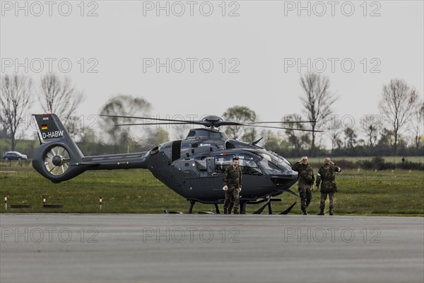 A helicopter of the model Airbus Helicopters H135 of the German Armed Forces