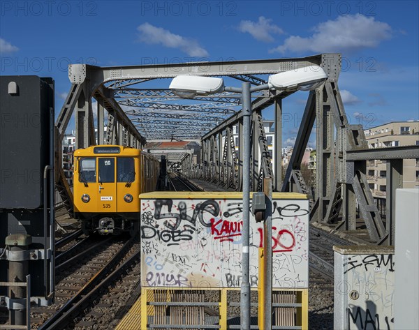 Above-ground underground station Gleisdreieck