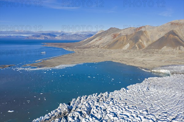 Aerial view over Recherchebreen