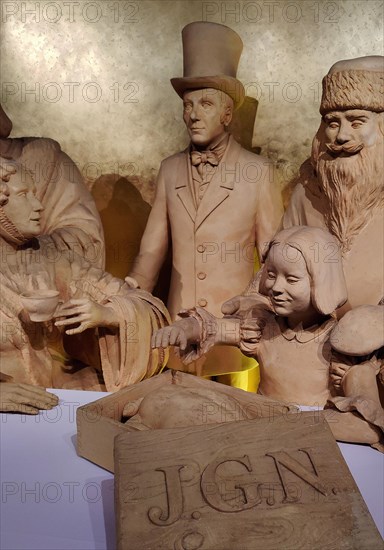 Human-sized figures with Johann Georg Niederegger in marzipan