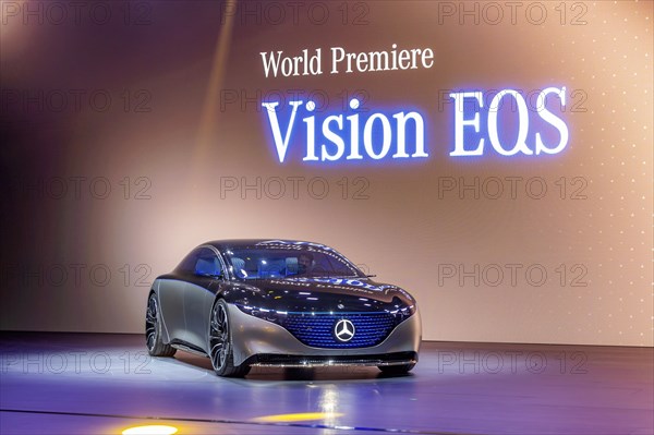 VISION EQS show car from Mercedes-Benz