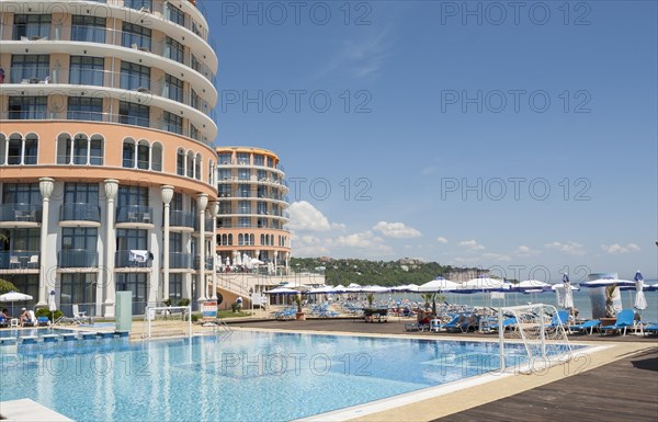 Azalia hotel with swimming pool