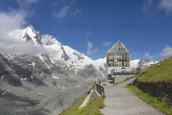 Grossglockner and Swarovski look-out above the Kaiser-Franz-Josefs-Hoehe along the Panoramaweg Kaiserstein in the Hohe Tauern NP