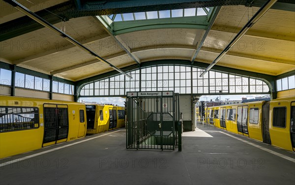 Above-ground underground station Gleisdreieck