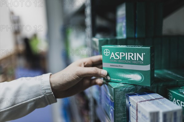 Aspirin complex