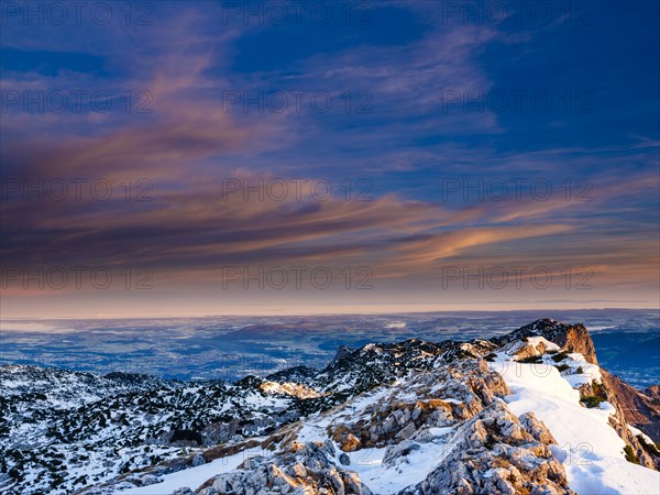 Red clouds at dawn on the Berchtesgadener Hochthron