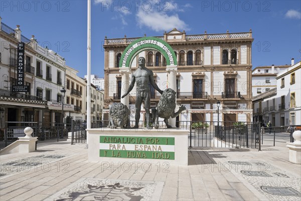 Statue of Hercules with the Lions