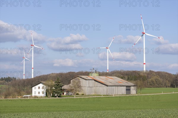 Wind farm with farm