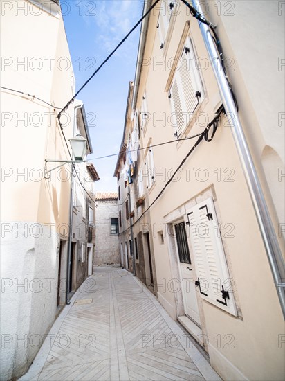 Alley in the town of Cres