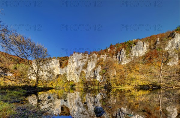 Rock formation near Thiergarten on the Danube: Falkensteinwaende and Rabenwand