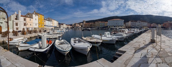 Cres Town Harbour