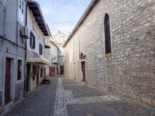 Alley in the town of Cres