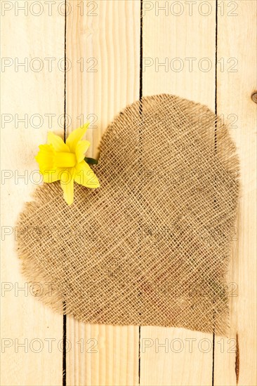Linen heart with daffodil