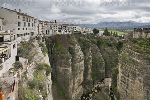 Houses at the gorge El Tajo