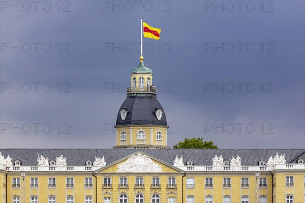 Baden flag above the baroque palace