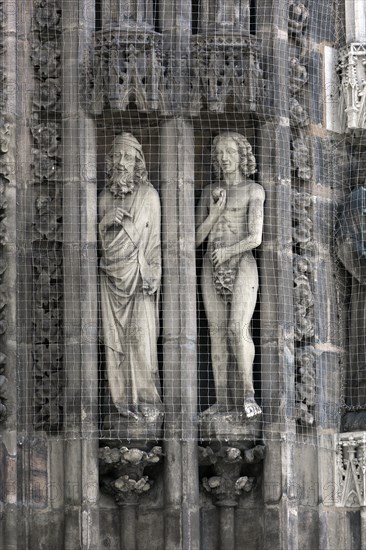 Sculptures of Adam and a prophet on the west portal of the Lorenzkirche