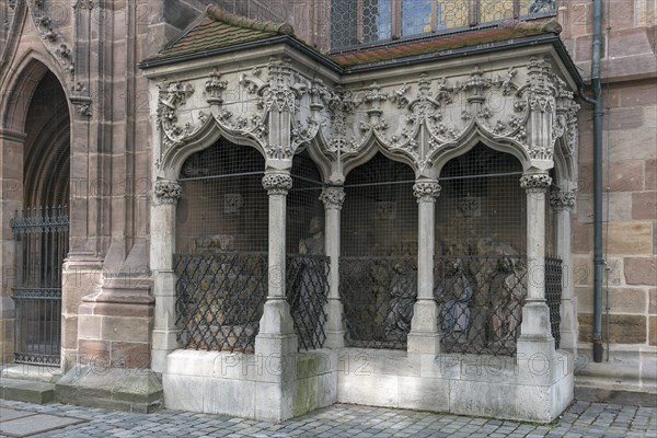 Porch with depiction of the Mount of Olives