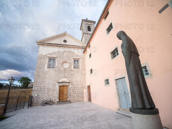 Church of St. Mary of the Angels and courtyard of the former Benedictine monastery