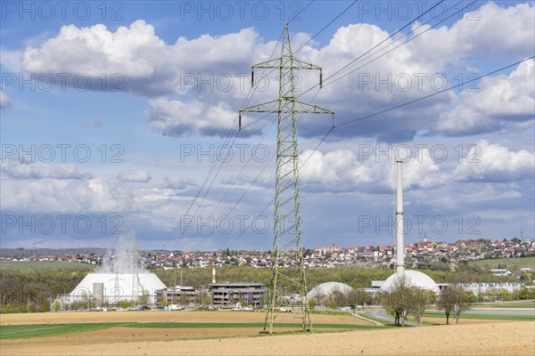 Nuclear power plant in front of the village of Neckarwestheim