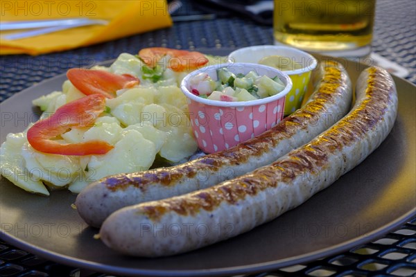 Franconian bratwurst with potato salad