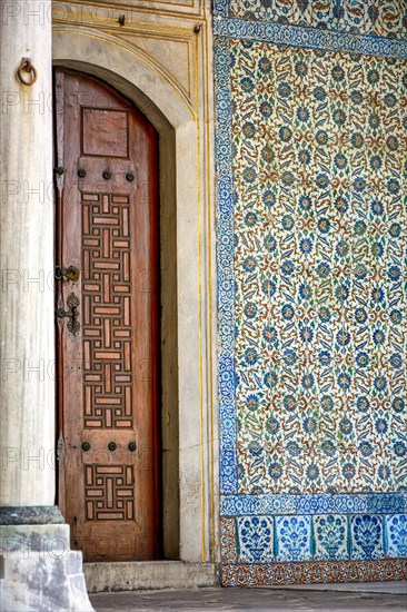 Detail of the door