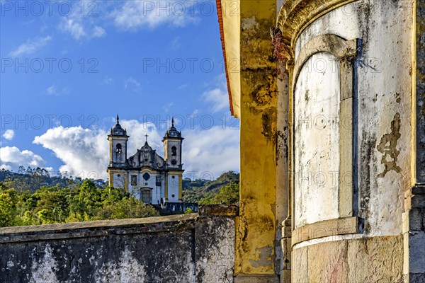 Perspective of Baroque-style churches in the city of Ouro Preto