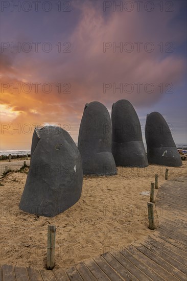 The Fingers of Punta del Este