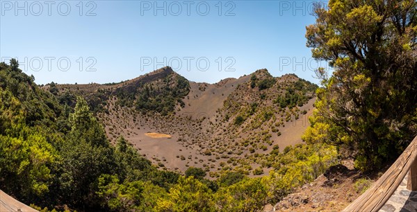 Panoramic of the Fireba volcano from La Llania park in El Hierro
