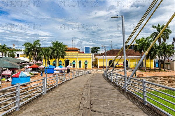 Bridge spanning over the Acre river