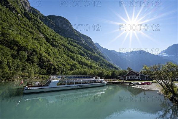 Lake excursion boat and restaurant