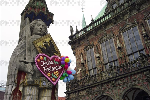 The Roland with the Freimarkt Heart