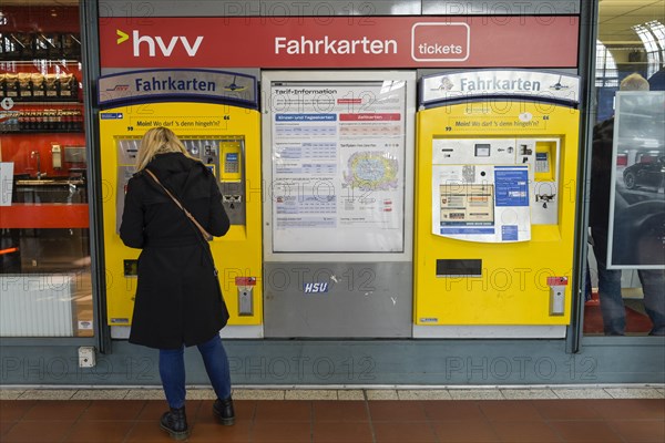 HVV ticket vending machine