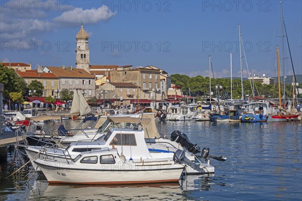 Boats in the port