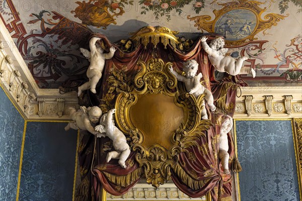 Ceiling ornament with angel figures