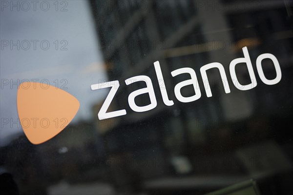 The lettering of the Zalando company at their location in Berlin. 04.02.2022.