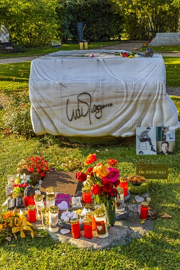 Honorary grave of the composer and singer Udo Juergens