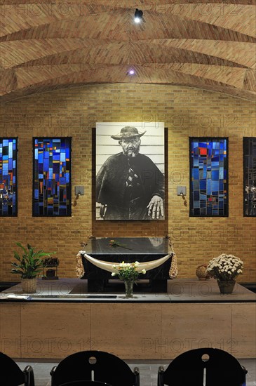 The grave of Father Damien