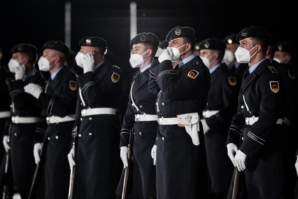 Soldiers from the Guard Battalion of the German Armed Forces