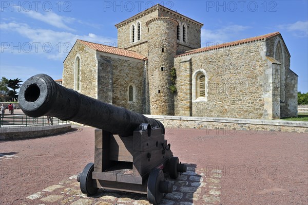 Cannon at the priory Saint-Nicolas at Les Sables-d'Olonne